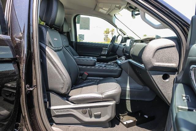 New 2027 Agate Black Metallic Ford MAX Platinum image 52