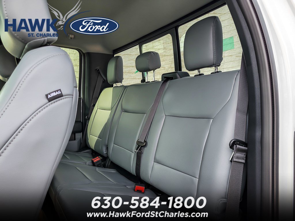 New 2026 Oxford White Ford F-450® XL image 9