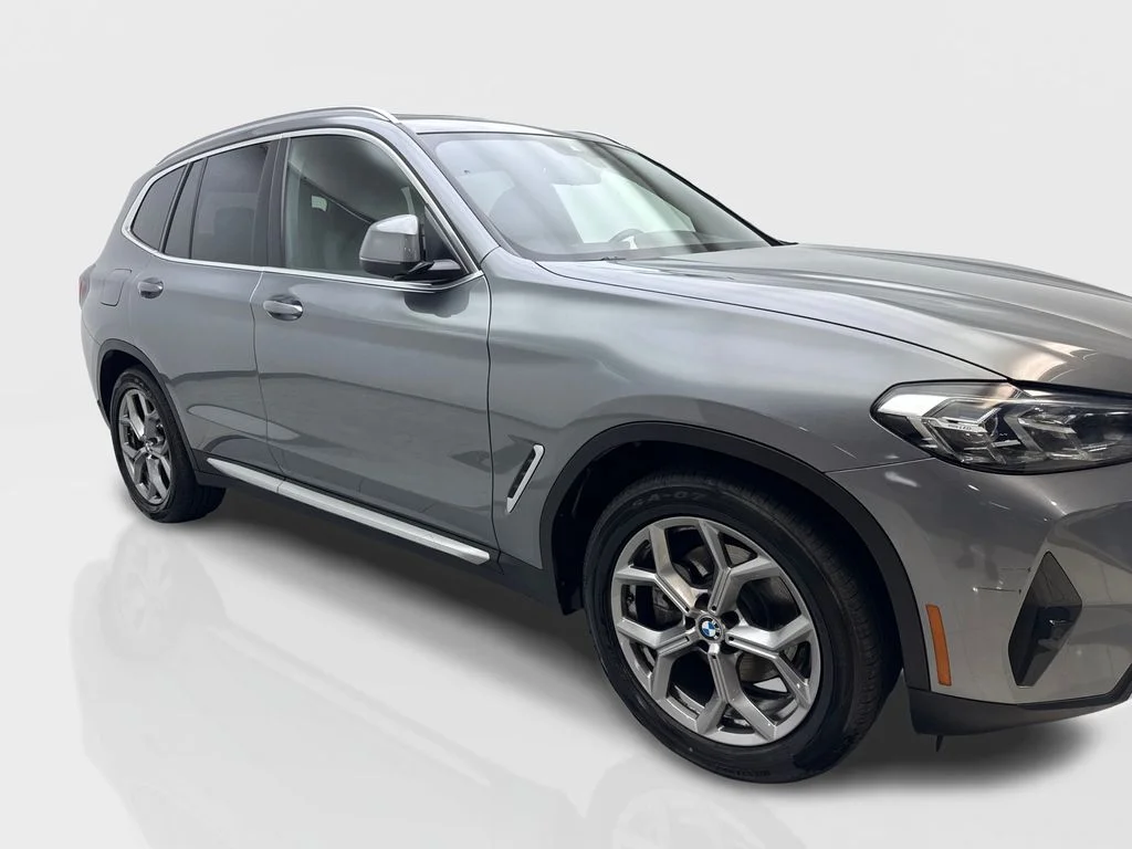 Used 2024 Gray BMW sDrive30i image 12