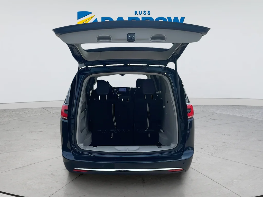 Used 2023 Blue Chrysler Touring L image 31