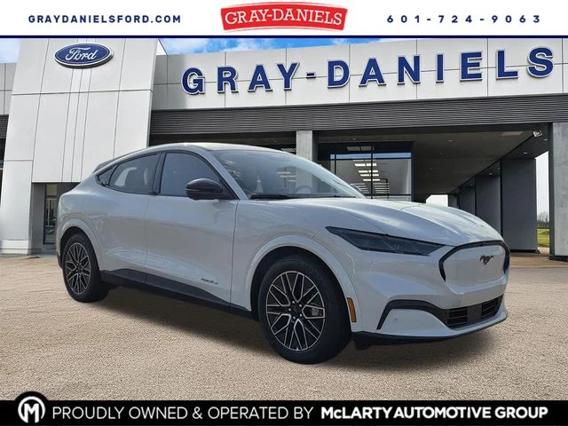 New 2026 Star White Metallic Tri-coat Ford Premium image 22
