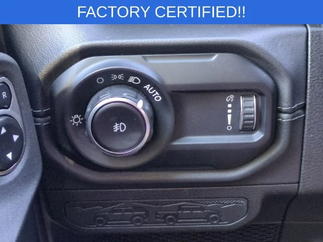 Used 2024 White Jeep Rubicon image 17