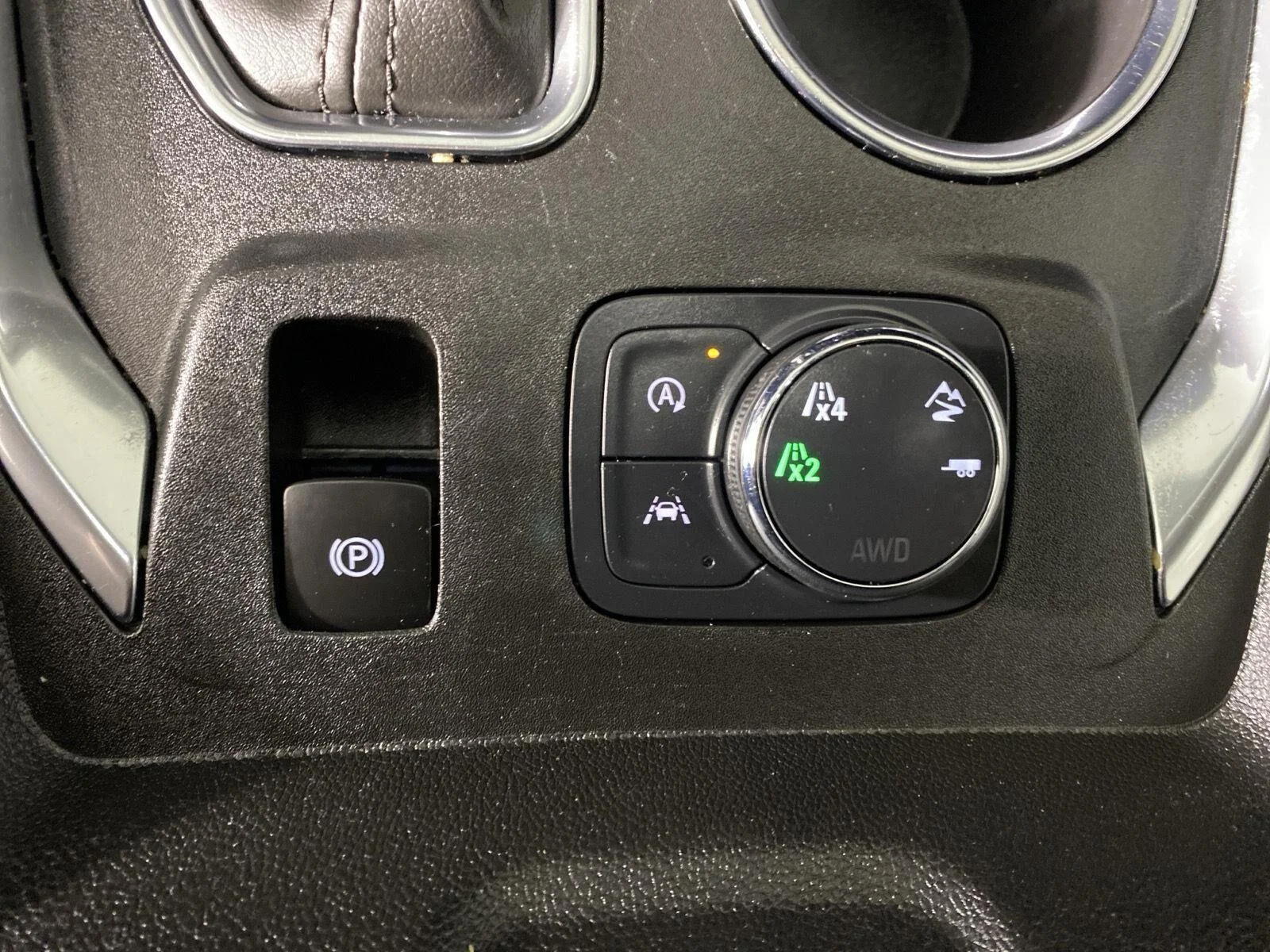 Used 2023 Northsky Blue Metallic Chevrolet LT Leather image 15