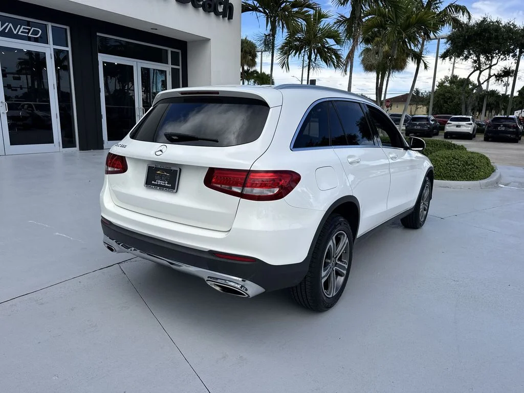 Used 2018 Polar White Mercedes-Benz GLC 300 image 3
