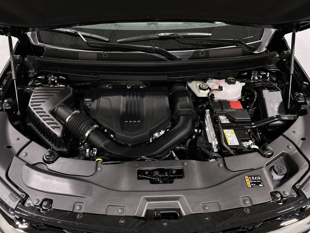 New 2027 Mosaic Black Metallic Chevrolet Z71 image 18