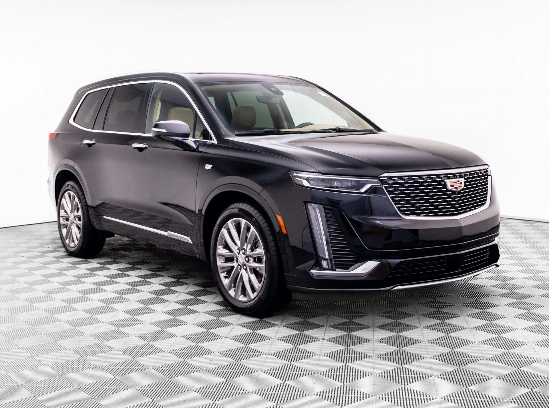 Used 2025 Black Cadillac Premium Luxury image 7