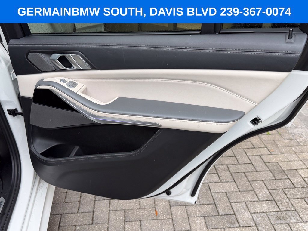 Certified Used 2023 Alpine White BMW xDrive40i image 19