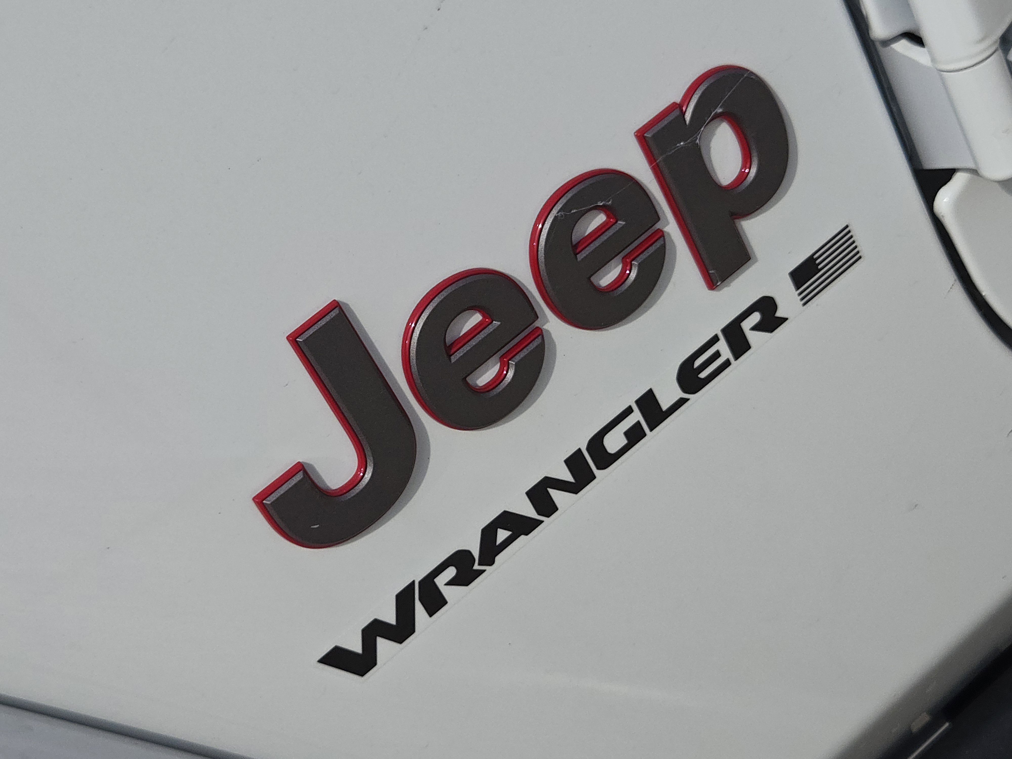 New 2026 Bright White Clear-Coat Exterior Paint Jeep Rubicon X image 9