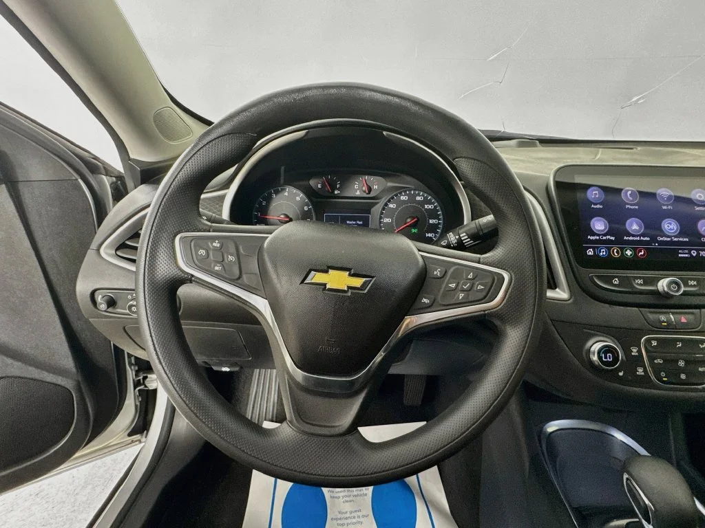 Used 2022 Silver Chevrolet LT image 11