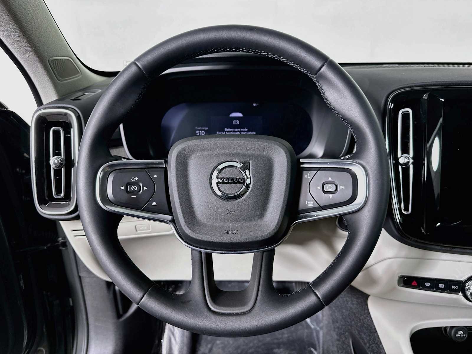 2026 Volvo XC40 Ultra - Photo 11