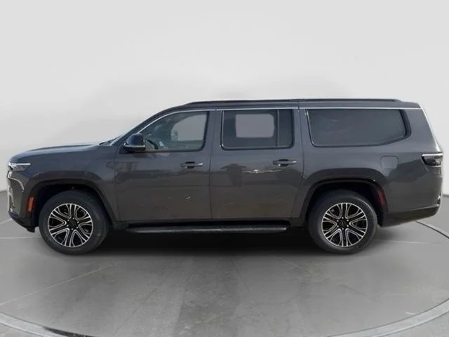 New 2026 Baltic-Gray Metallic Clear-Coat Exterior Paint Jeep  image 7
