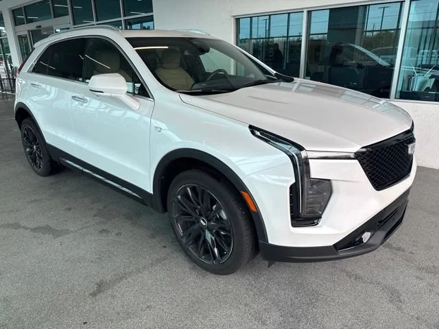 2025 Cadillac XT4 Premium Luxury