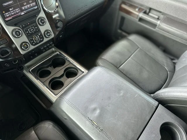 Used 2015 White Ford Platinum image 21