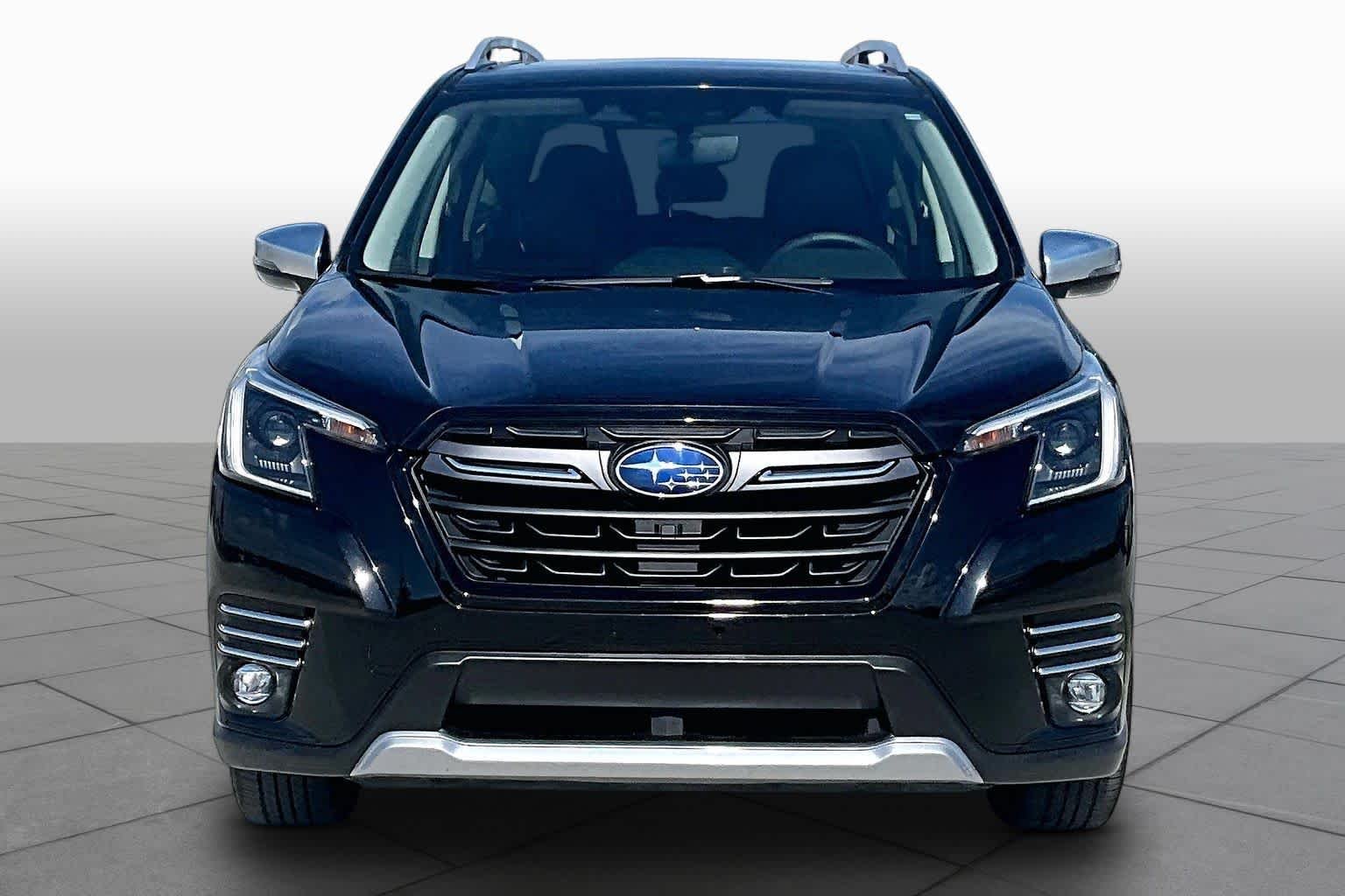 Used 2023 Crystal Black Silica Subaru Touring image 3