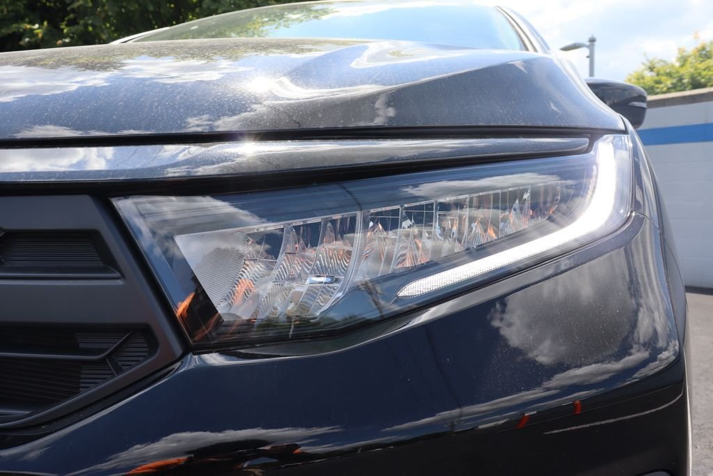 Used 2026 Crystal Black Pearl Honda EX-L image 9