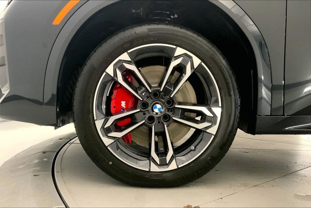 New 2026 Black Sapphire Metallic BMW  image 9