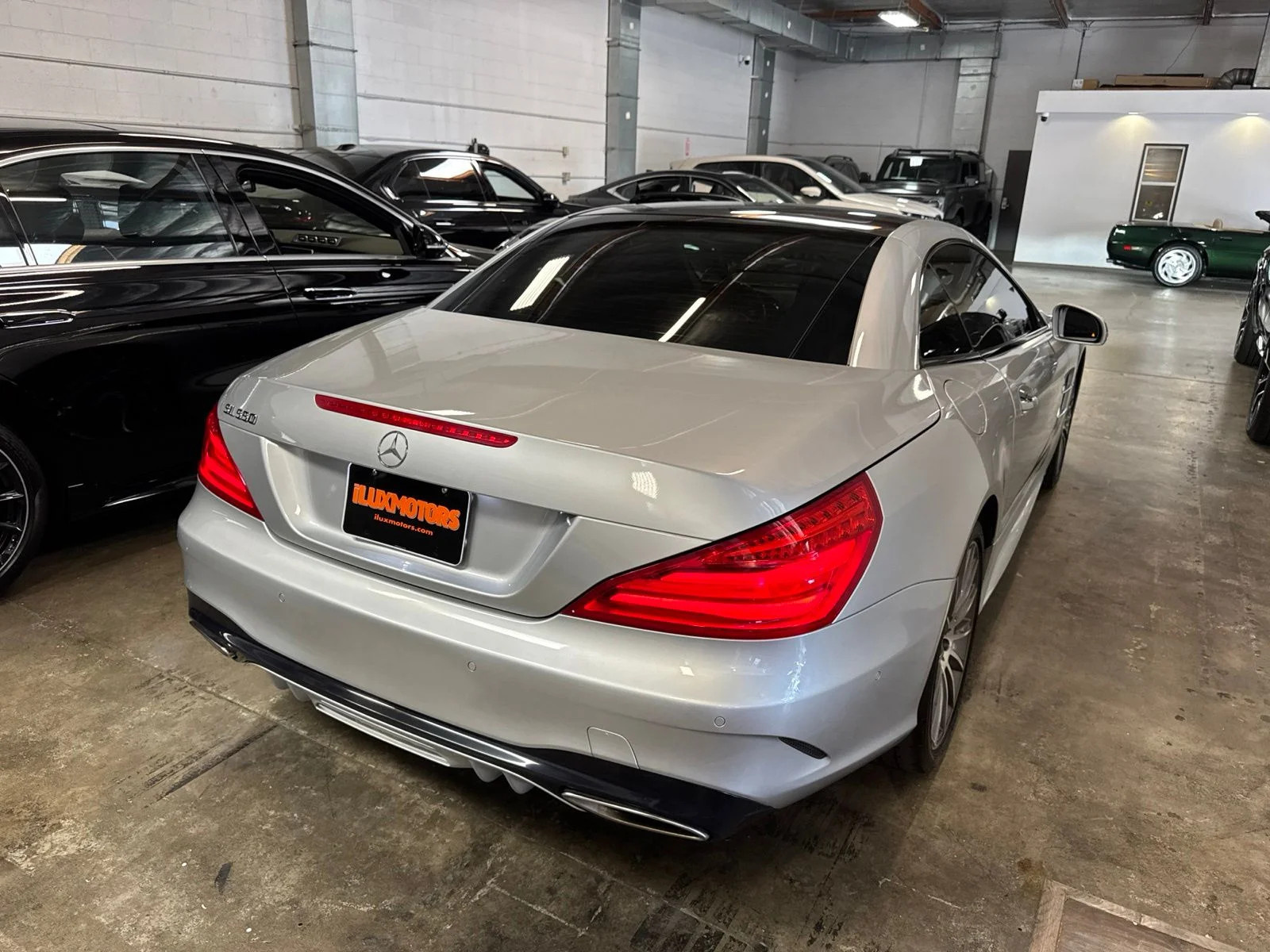 Used 2019 Silver Mercedes-Benz SL 550 image 42