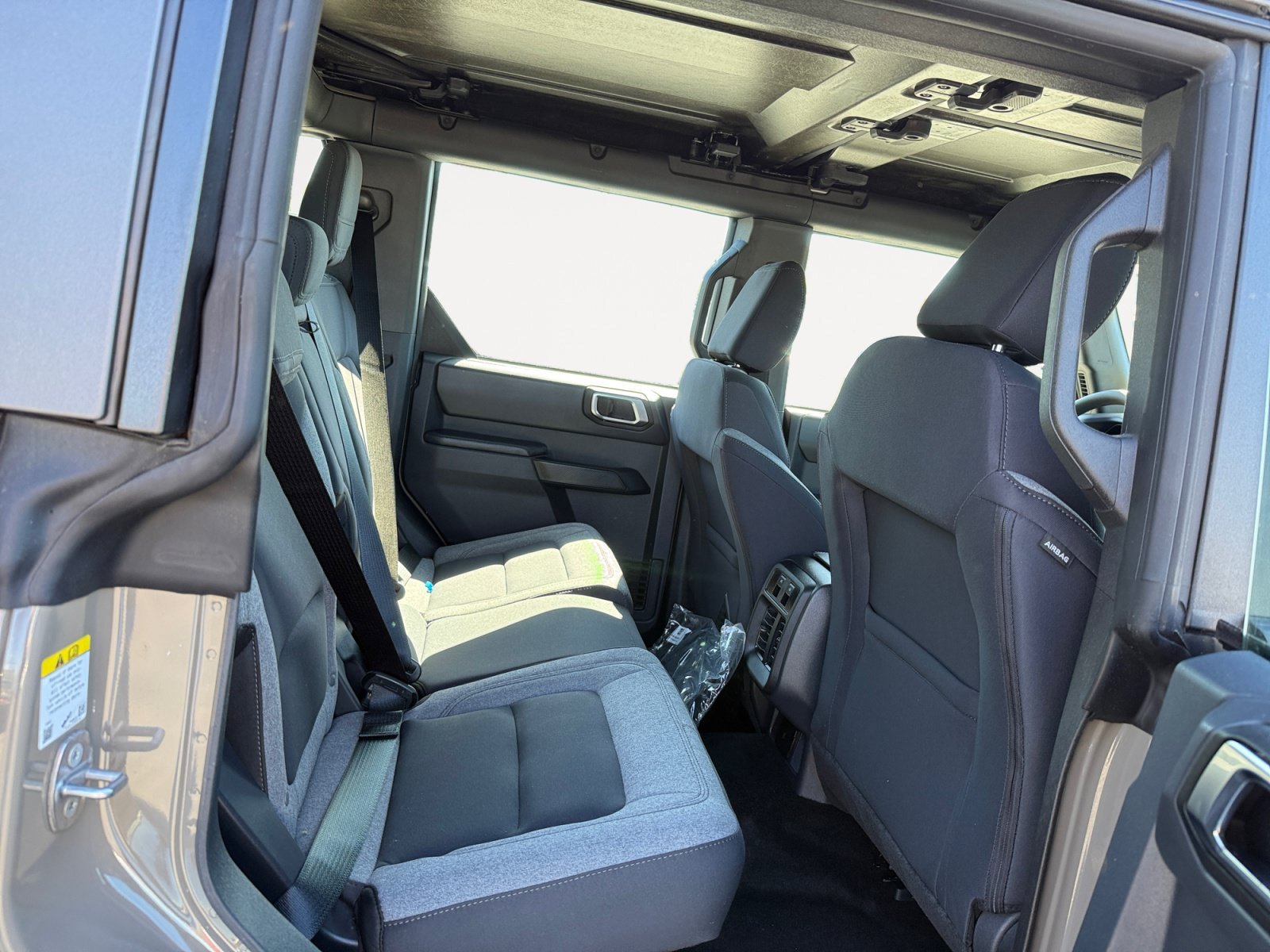 2025 Ford Bronco 4-Door Base - Photo 18