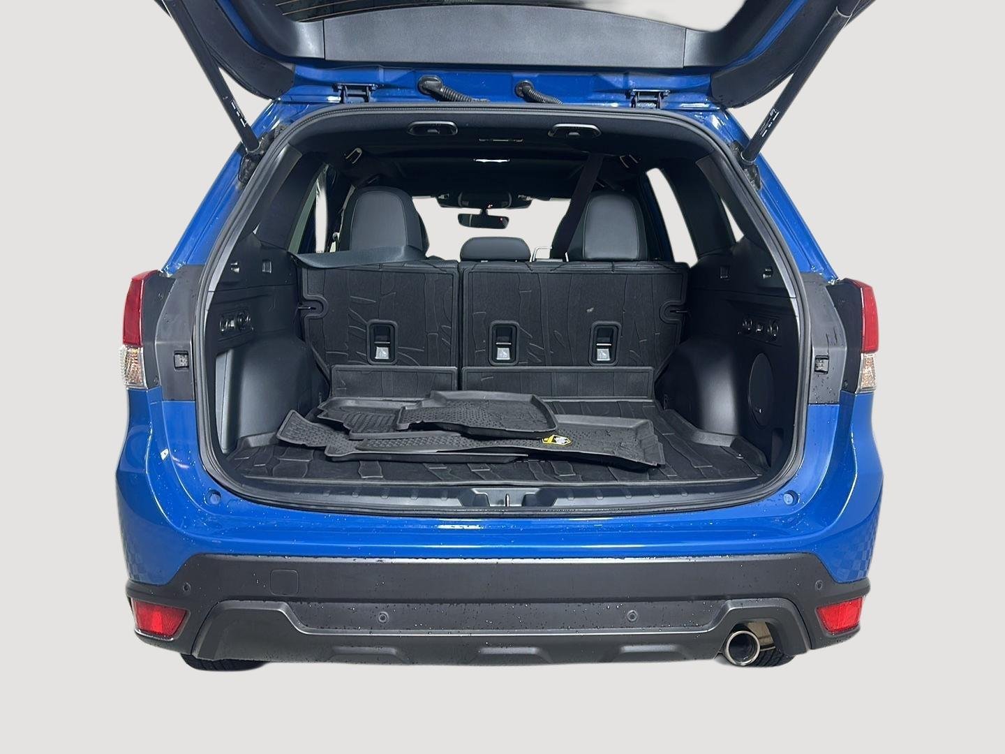 Used 2024 Geyser Blue Subaru Wilderness image 22