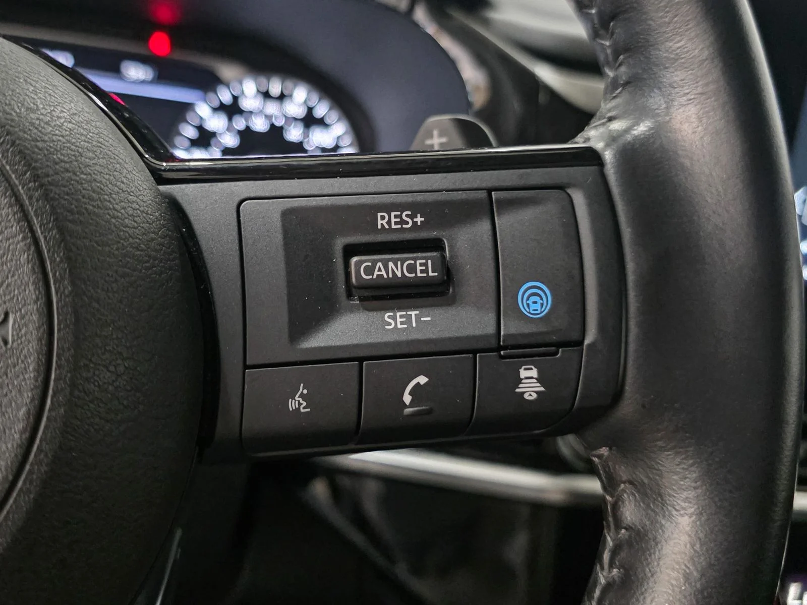 Used 2023 Black Nissan SL image 34