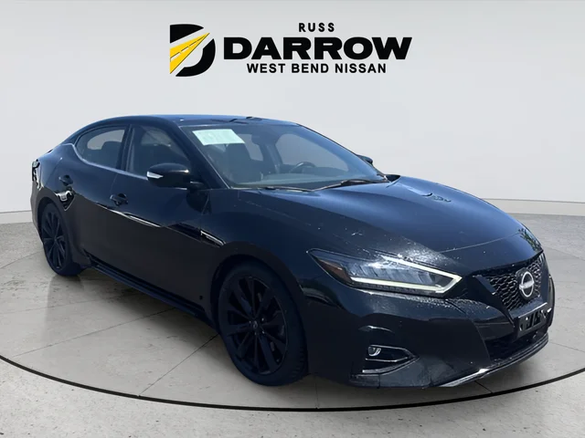 Used 2023 Black Nissan SR image 9