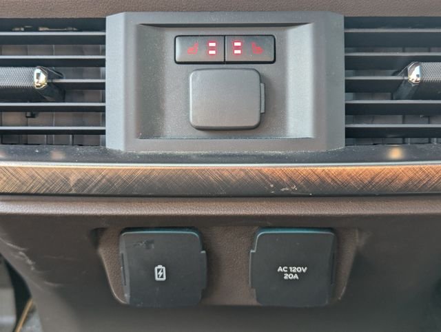 Used 2022 Gray Ford King Ranch image 8