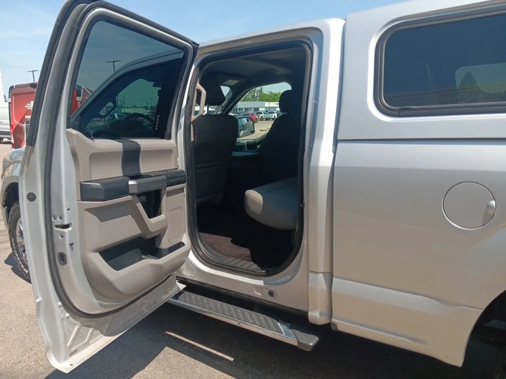 Used 2016 Ingot Silver Metallic Ford XLT image 30