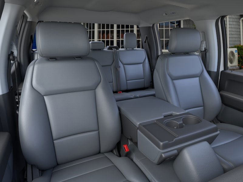 Used 2025 Oxford White Ford XL image 10