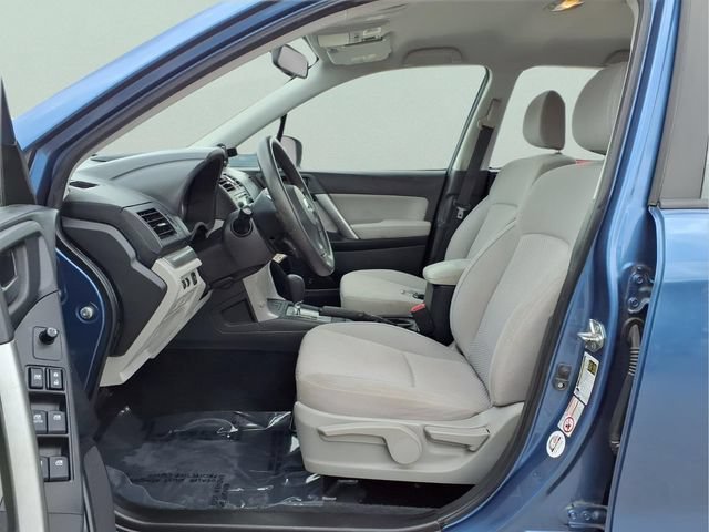 Used 2015  Subaru 2.5i image 16