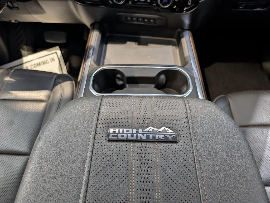 Used 2024 Iridescent Pearl Tricoat Chevrolet High Country image 22