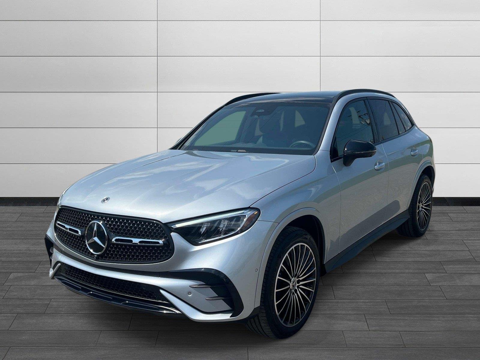 Used 2026 Cirrus Silver Metallic Mercedes-Benz GLC 300 image 7