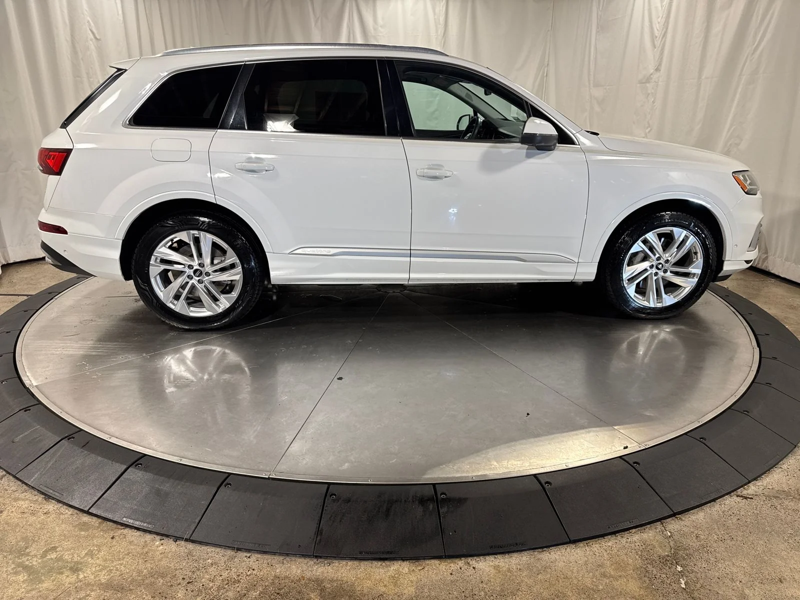 Used 2021 Glacier White Metallic Audi 55 Premium Plus quattro image 9