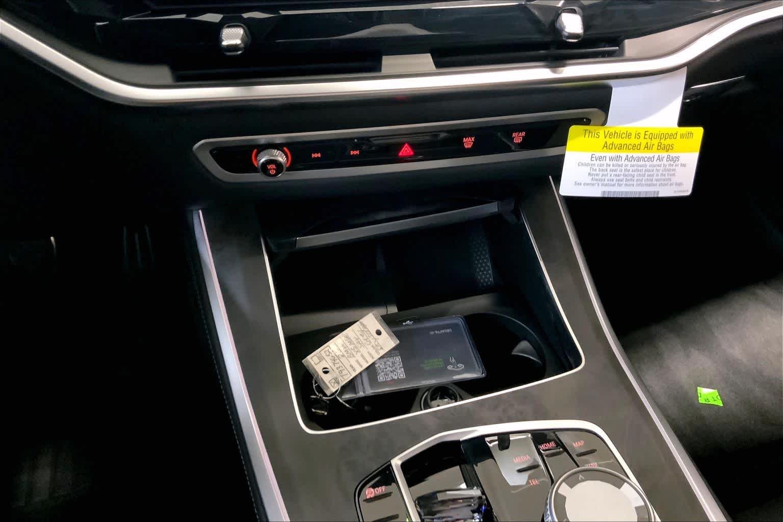 New 2026 Skyscraper Grey Metallic BMW M60i image 21