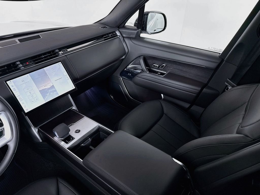 New 2026 Fuji White Land Rover SE image 25