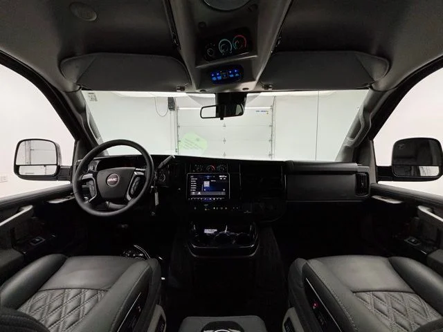 Used 2025 Onyx Black GMC Explorer Limited SE image 25