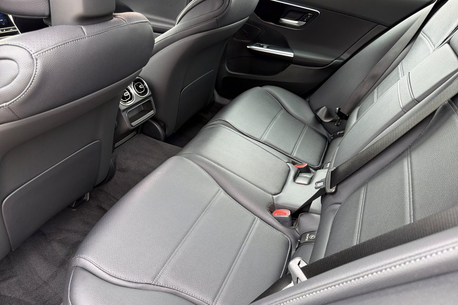 New 2026 Graphite Grey Metallic Mercedes-Benz C 300 image 10