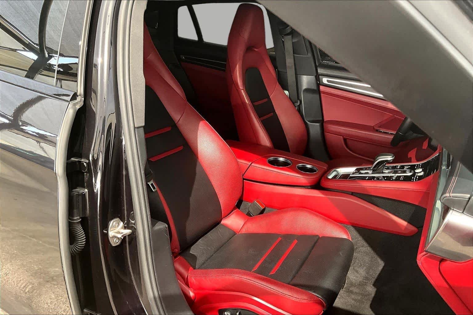 Used 2023 Black Porsche  image 9