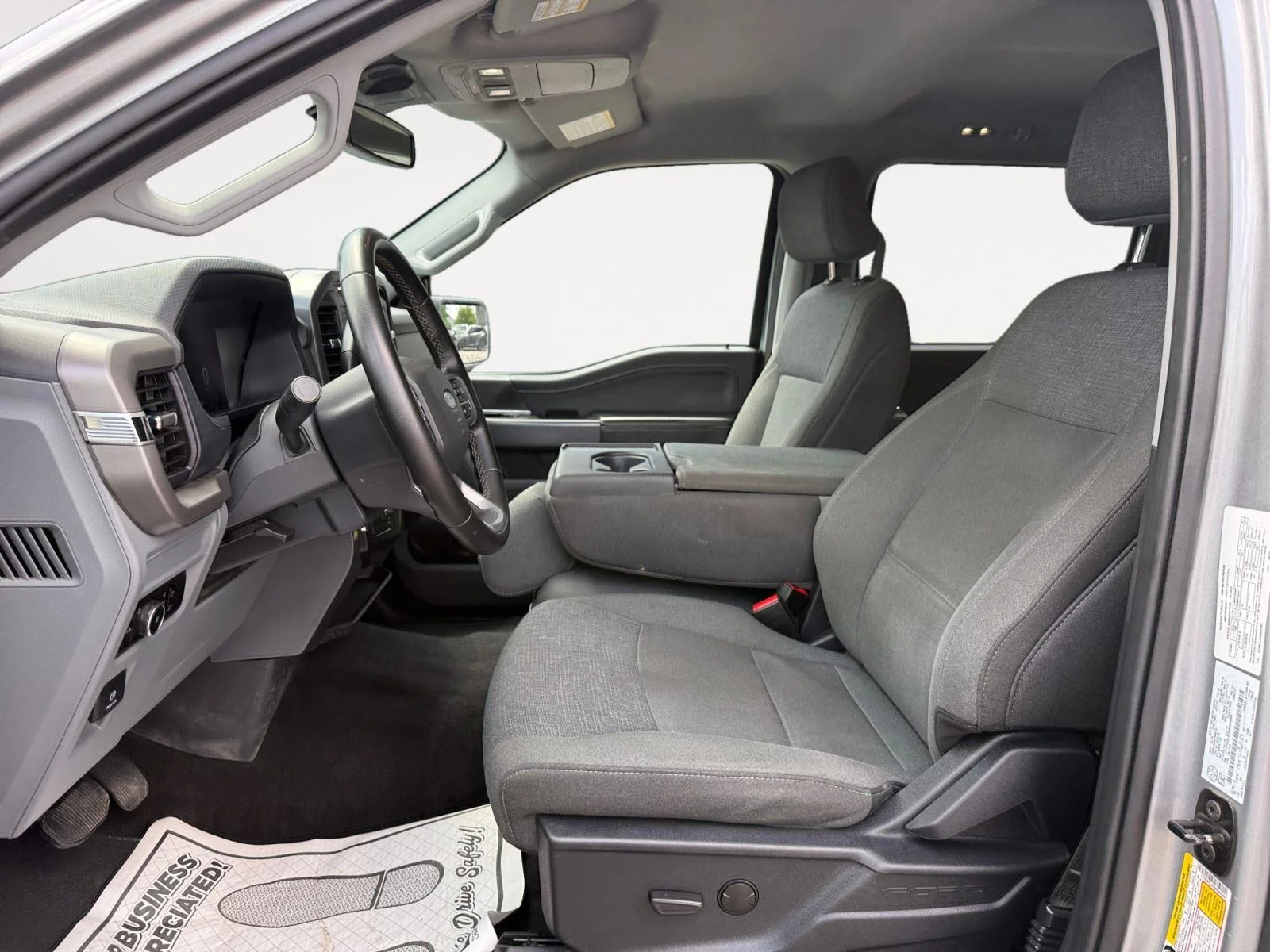 Used 2024 Iconic Silver Ford XLT image 10
