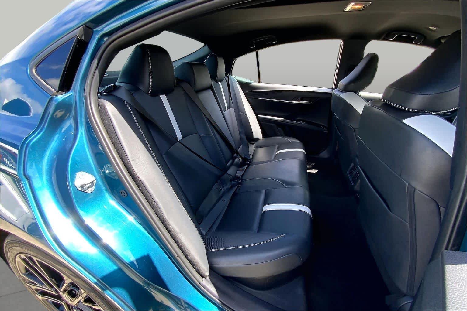 Used 2025 Ocean Gem Toyota SE image 19
