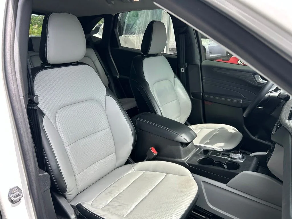 Certified Used 2023 Star White Ford Platinum image 43