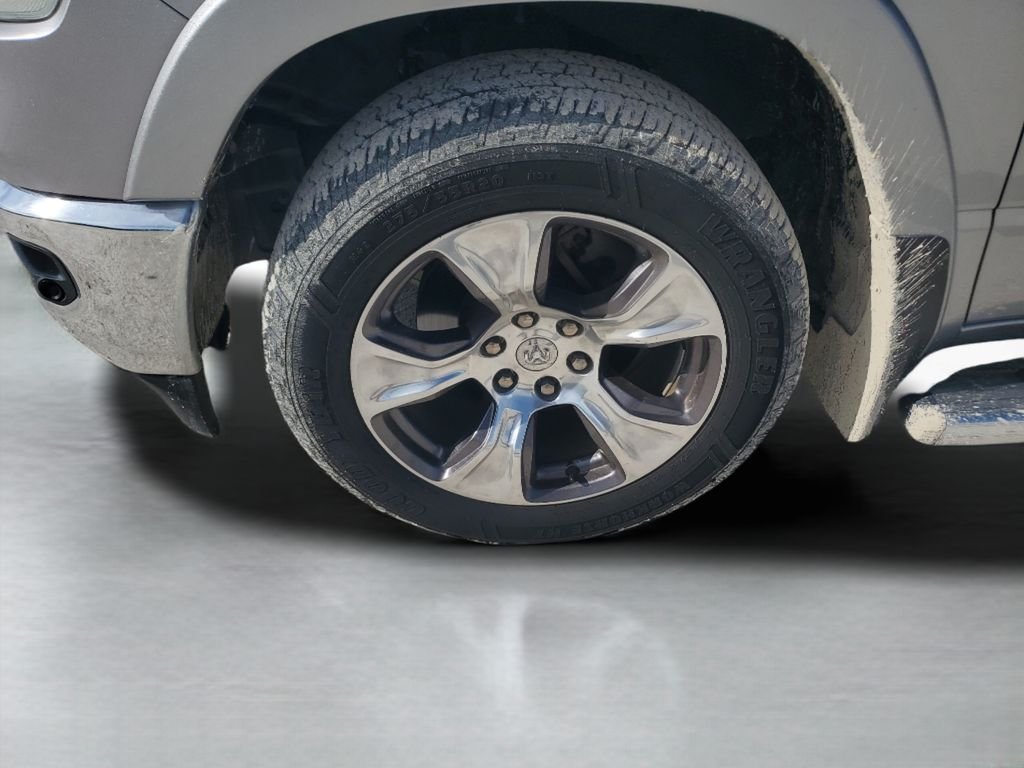 Used 2021 Silver Ram Laramie image 28