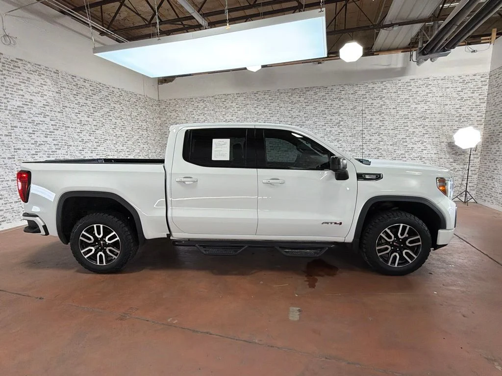 Used 2021 Summit White GMC AT4 image 8