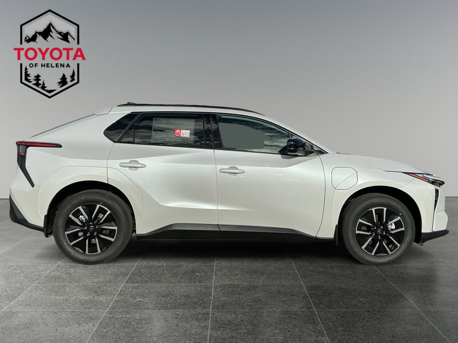 2026 Toyota bZ XLE - Photo 6