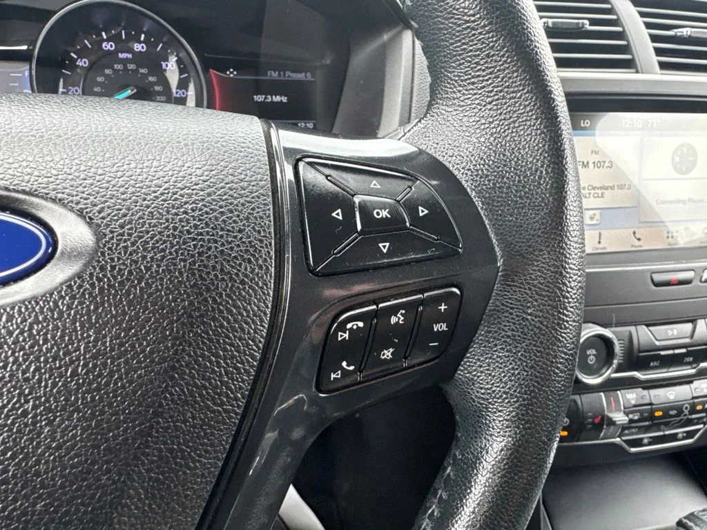 Used 2018 Red Ford XLT image 19