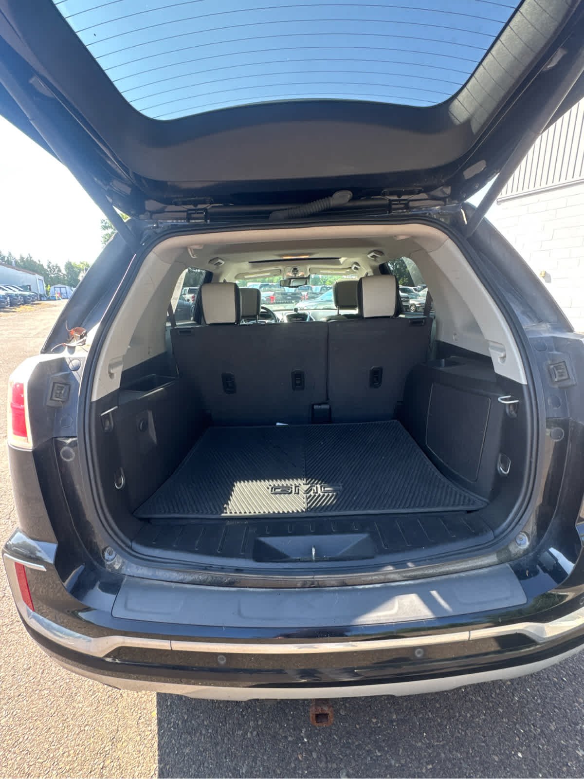 Used 2017 Ebony Twilight Metallic GMC Denali image 11