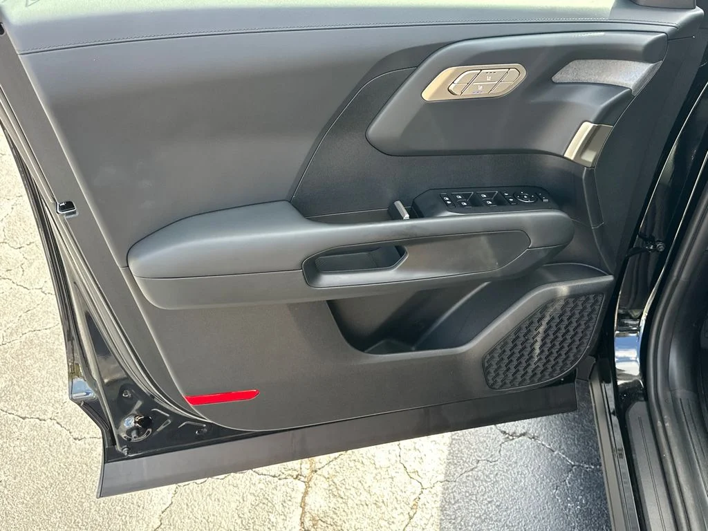 New 2027 Black Kia EX image 10