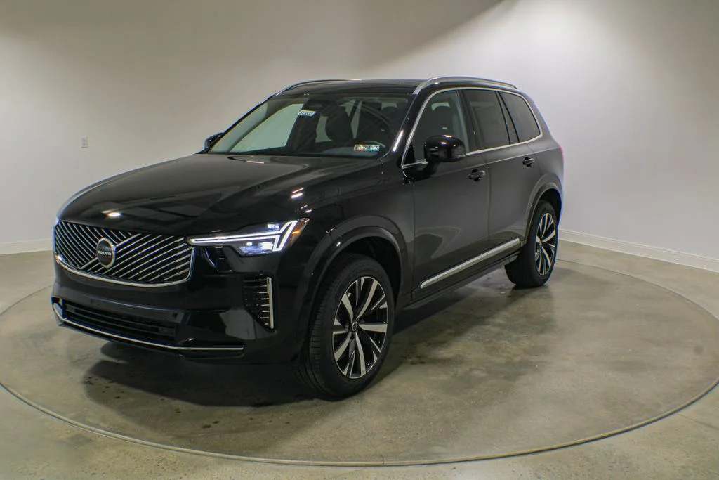 2026 Volvo XC90 B5 Core Bright 4WD's photo