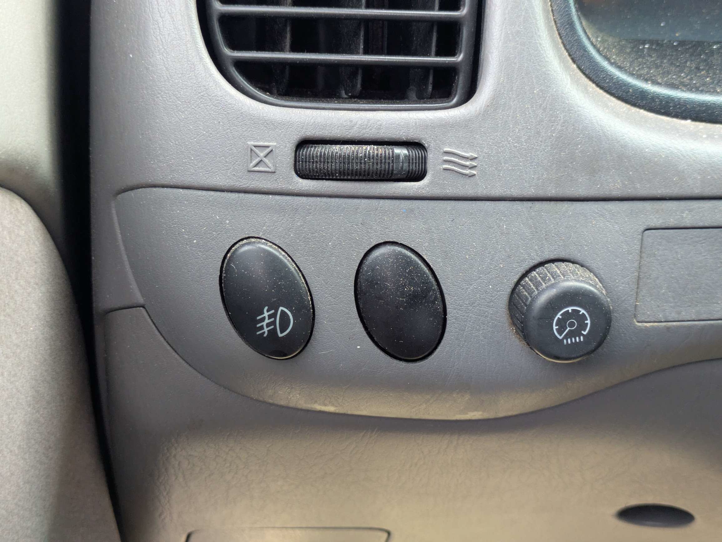 Used 2002  Toyota SR5 image 25