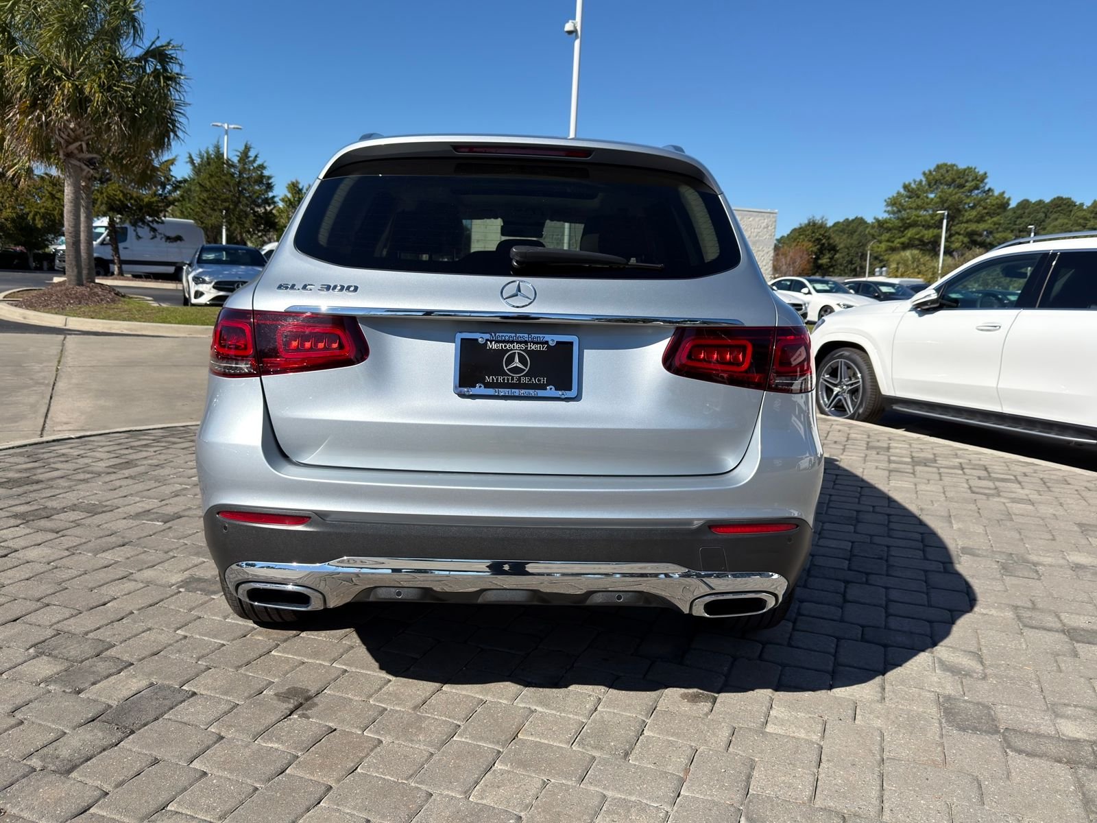 2021 Mercedes Benz GLC 300 photo 3