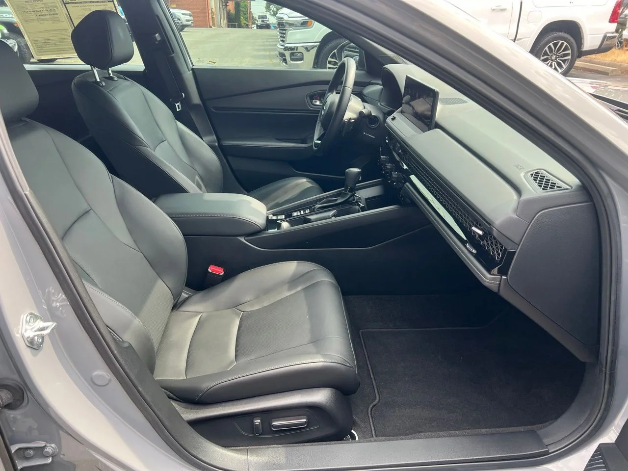 Used 2025  Honda Sport-L image 24